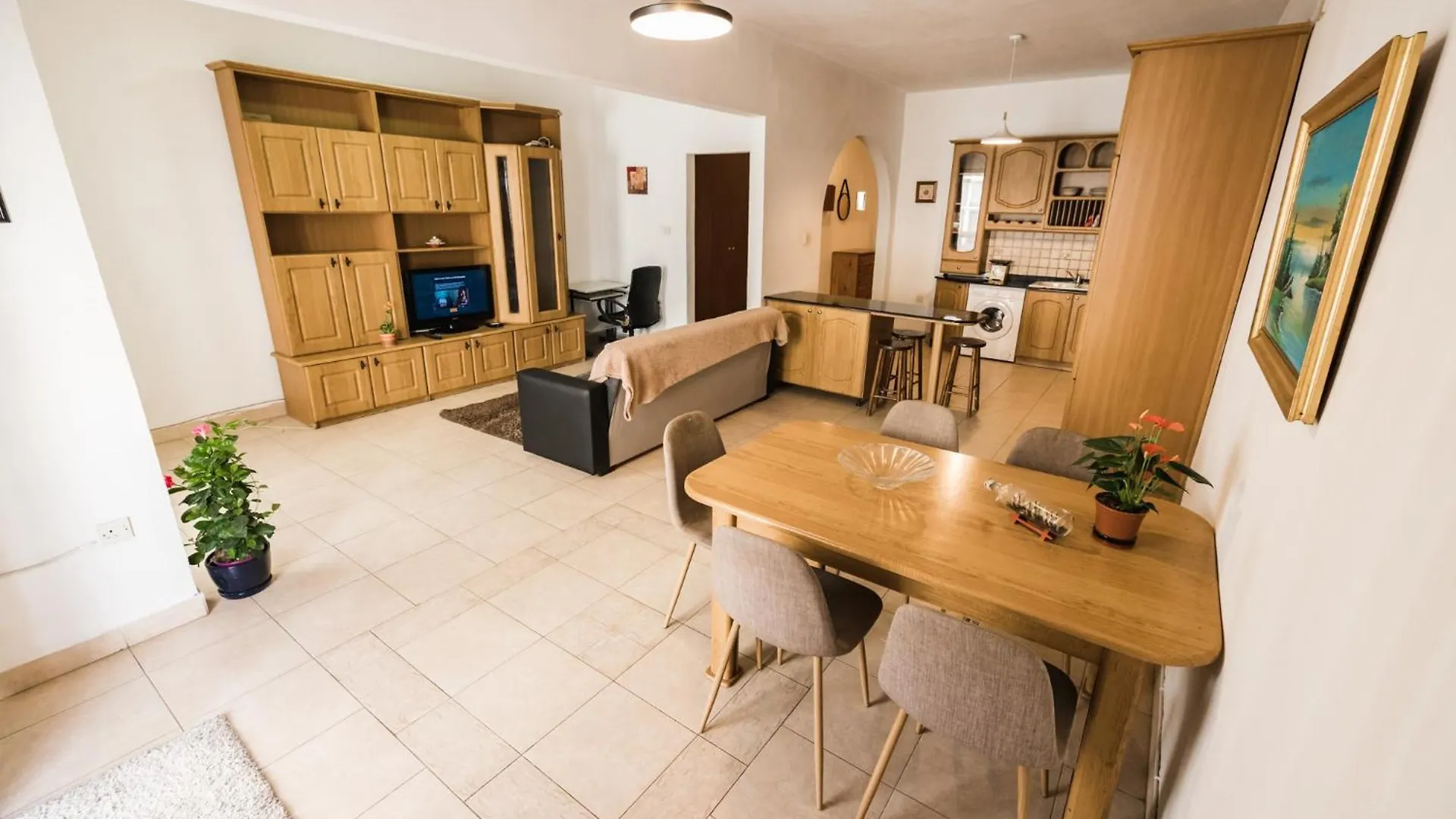 Sliema 3 Bedrooms Apartment Malta