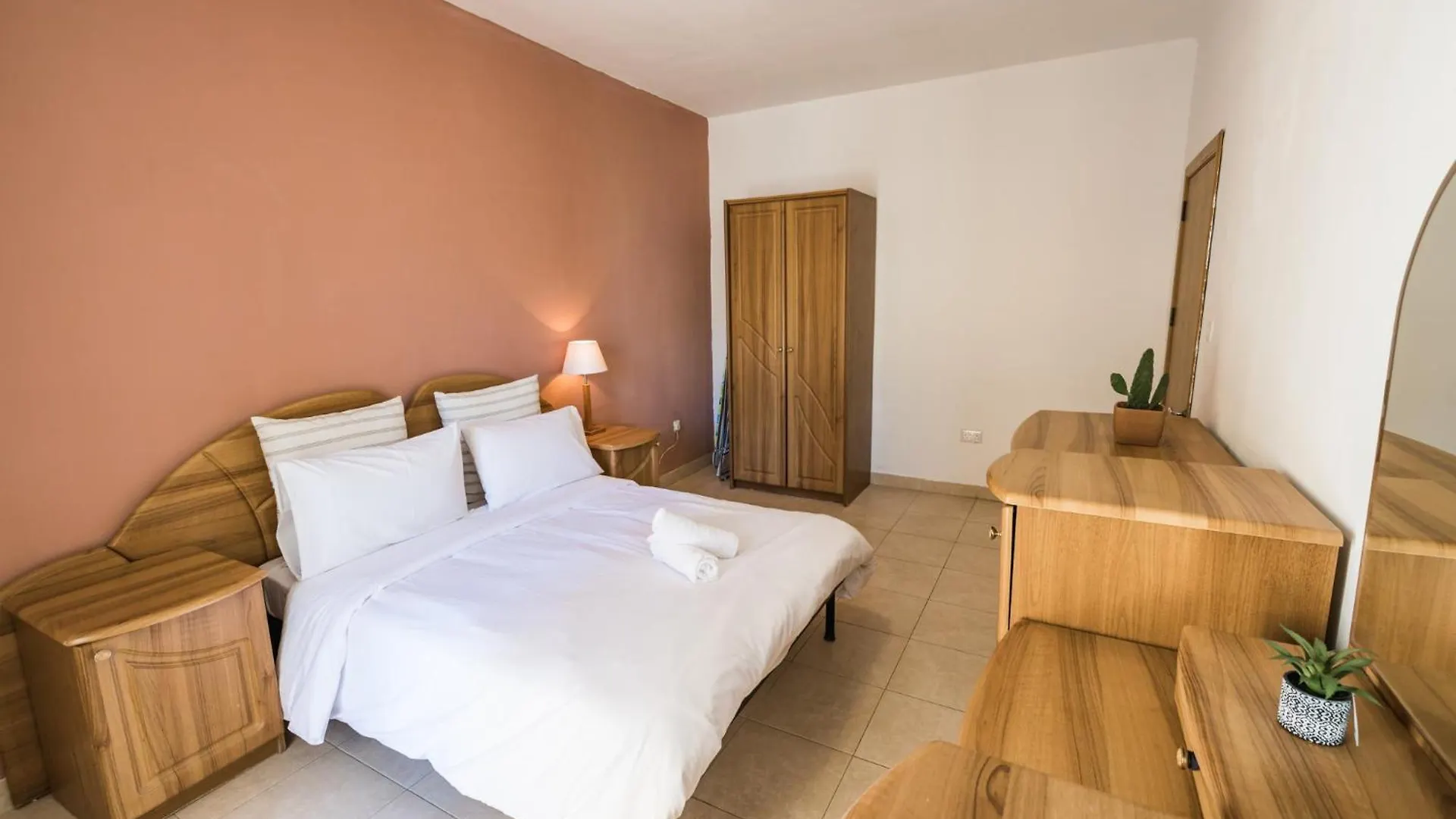 Sliema 3 Bedrooms Apartment 0*,