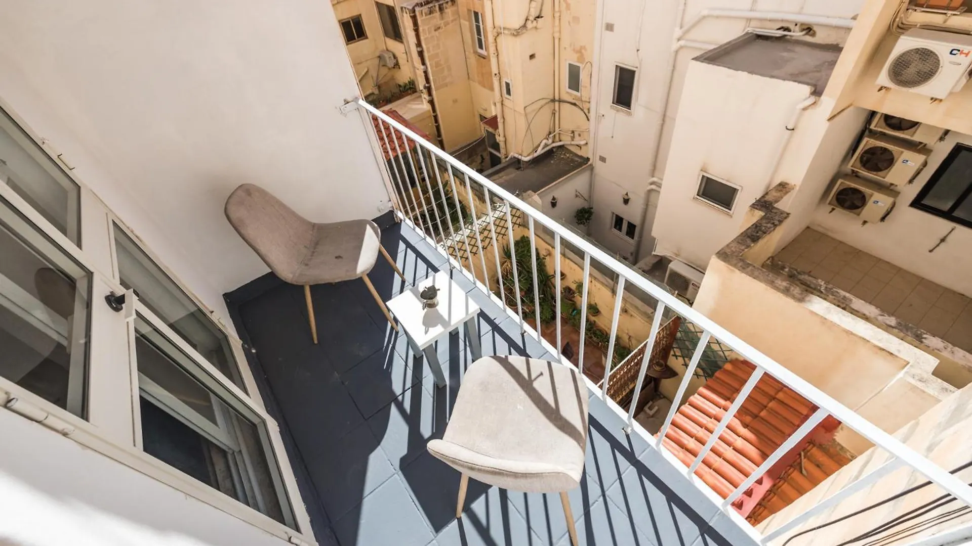 Sliema 3 Bedrooms Apartment Malta
