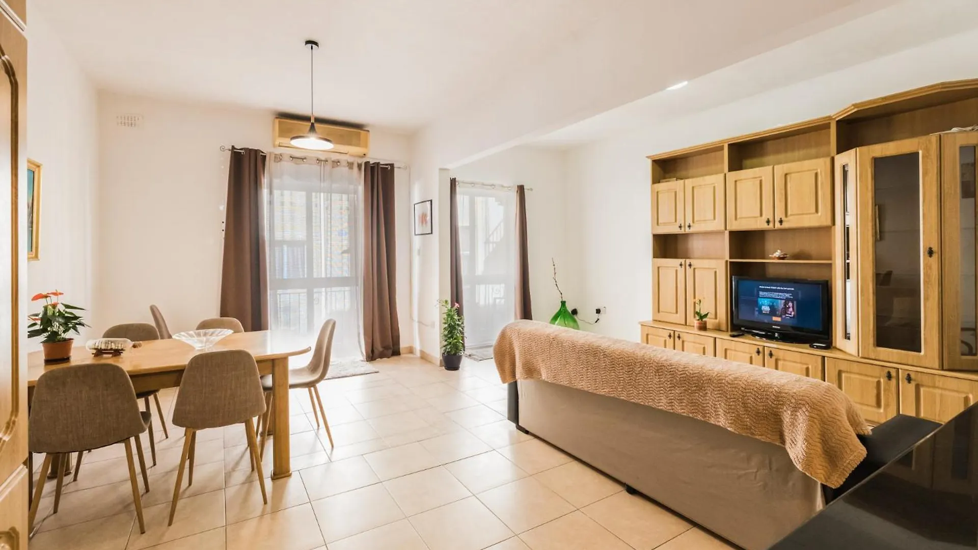 Sliema 3 Bedrooms Apartment 0*,  Malta